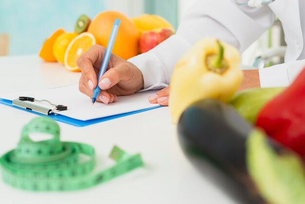 Rola dietetyka klinicznego w poprawie jakości życia przez zdrowe odżywianie